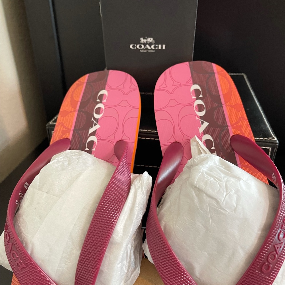 💥💥💥SOLD💥💥💥🎉HP🎉 COACH ZAK STRIPED FLIP FLOP SZ 9 NWT - Picture 5 of 8